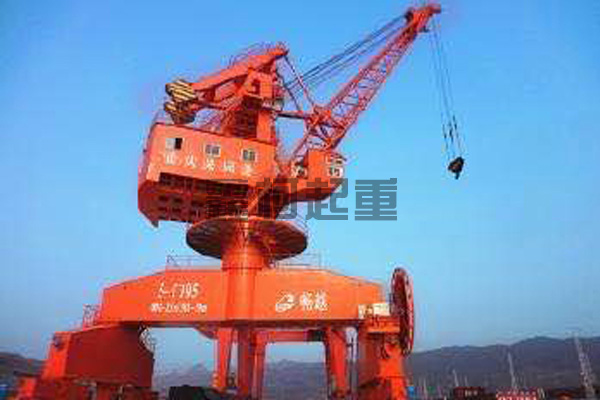 起重機常見違規操作介紹